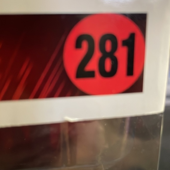 Pop! #281 Selina Kyle on Motorcycle - Picture 10 of 12